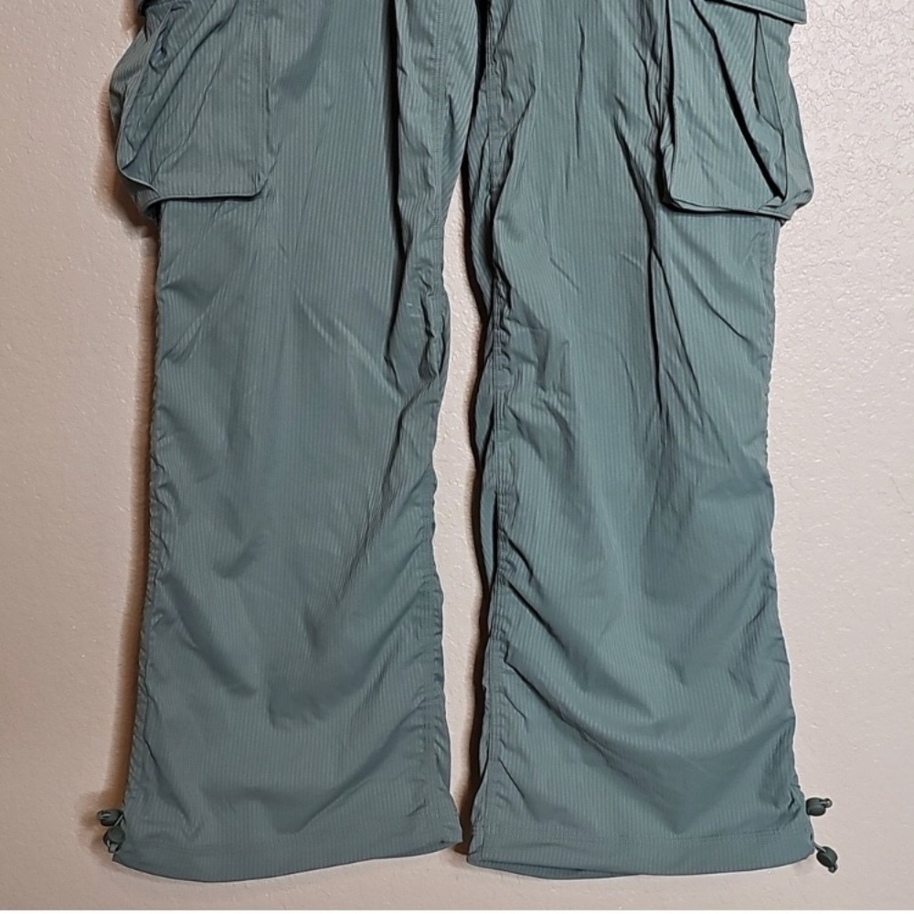 Lululemon NWOT Dance Studio Cargo Pants Joggers Grey Eucalyptus Small 4 6 - Picture 4 of 9
